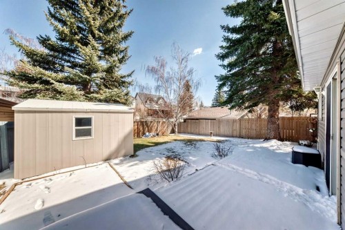 216 Hawkwood Boulevard Nw, Calgary, AB - Outdoor
