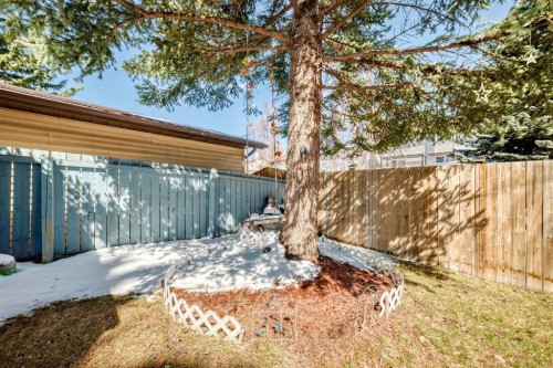 216 Hawkwood Boulevard Nw, Calgary, AB - Outdoor