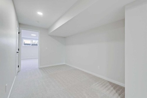 117 5 Avenue Se, High River, AB - Indoor Photo Showing Other Room
