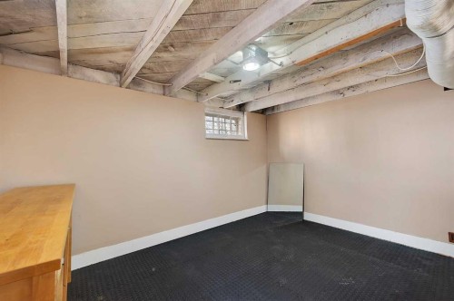 1815 4 Street Nw, Calgary, AB - Indoor