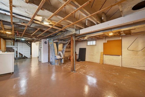 1815 4 Street Nw, Calgary, AB - Indoor Photo Showing Basement