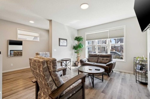 93 Wolf Gate, Okotoks, AB - Indoor Photo Showing Other Room