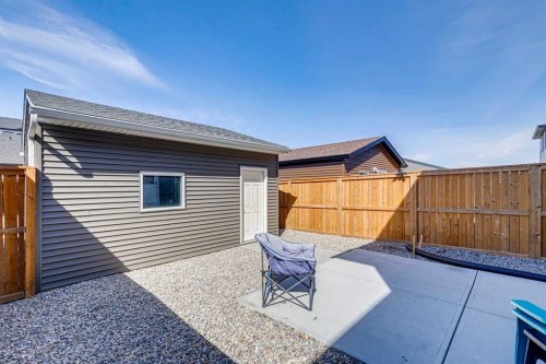 93 Wolf Gate, Okotoks, AB - Outdoor