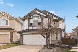 68 Cranfield Place SECalgary, AB T3M 1B3