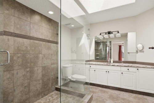 68 Cranfield Place Se, Calgary, AB - Indoor Photo Showing Bathroom