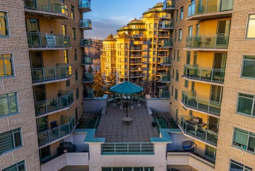 1004-1121 6 Avenue Sw, Calgary, AB - Outdoor With Balcony With Exterior