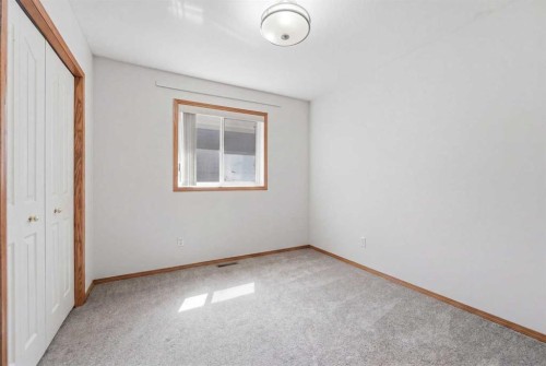 139 Saddlehorn Close Ne, Calgary, AB - Indoor Photo Showing Other Room