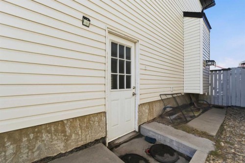 139 Saddlehorn Close Ne, Calgary, AB - Outdoor With Exterior
