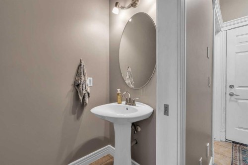 69-39 Strathlea Common Sw, Calgary, AB 