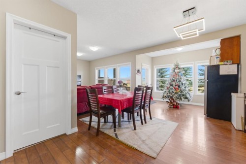 99 Marquis Cove Se, Calgary, AB - Indoor Photo Showing Dining Room