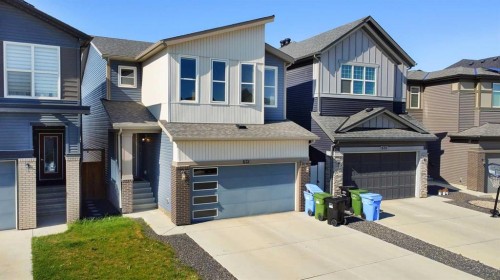 672 Walgrove Boulevard Se, Calgary, AB - Outdoor With Facade
