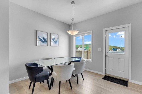 672 Walgrove Boulevard Se, Calgary, AB - Indoor Photo Showing Dining Room