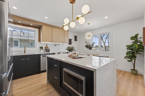 1607 Marlyn Way Ne, Calgary, AB - Indoor Photo Showing Kitchen