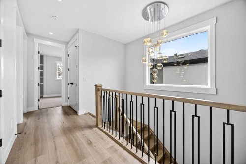 107 Hartford Road Nw, Calgary, AB - Indoor Photo Showing Other Room