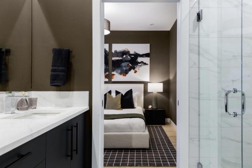 512-8155 8 Avenue Sw, Calgary, AB - Indoor Photo Showing Bathroom
