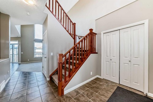 60 Sunset Circle, Cochrane, AB - Indoor Photo Showing Other Room