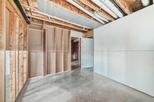 60 Sunset Circle, Cochrane, AB - Indoor