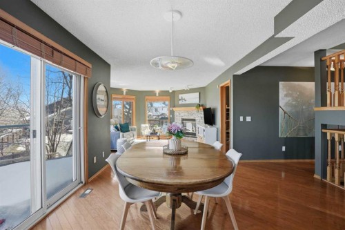 131 Edgebrook Circle Nw, Calgary, AB - Indoor Photo Showing Dining Room