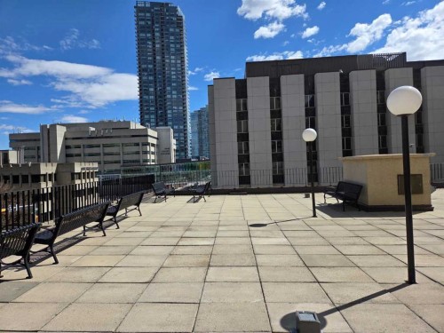 504-221 6 Avenue Se, Calgary, AB - Outdoor