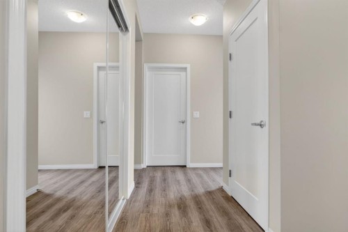 20 Carrington Circle Nw, Calgary, AB - Indoor Photo Showing Other Room