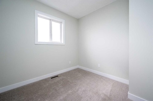 88 Applemont Close Se, Calgary, AB - Indoor Photo Showing Other Room