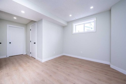 88 Applemont Close Se, Calgary, AB - Indoor Photo Showing Other Room