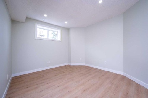 88 Applemont Close Se, Calgary, AB - Indoor Photo Showing Other Room