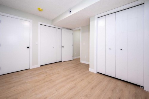 88 Applemont Close Se, Calgary, AB - Indoor Photo Showing Other Room