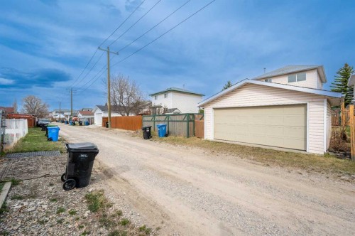 88 Applemont Close Se, Calgary, AB - Outdoor