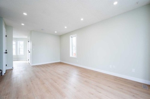 88 Applemont Close Se, Calgary, AB - Indoor Photo Showing Other Room