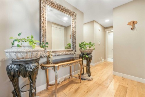 105 Carringvue Manor Nw, Calgary, AB - Indoor Photo Showing Other Room