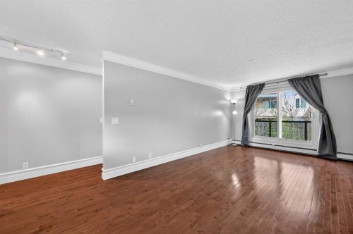 203-644 Meredith Road Ne, Calgary, AB - Indoor Photo Showing Kitchen