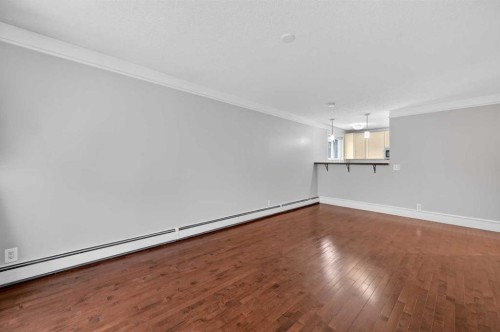 203-644 Meredith Road Ne, Calgary, AB - Indoor Photo Showing Other Room