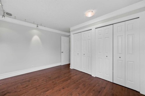 203-644 Meredith Road Ne, Calgary, AB - Indoor Photo Showing Other Room