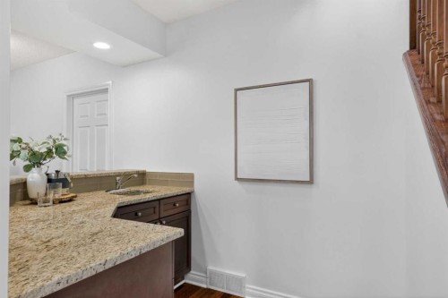 7051 Christie Briar Manor Sw, Calgary, AB - Indoor Photo Showing Other Room