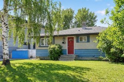 16 Heston Street NWCalgary, AB T2K 2C1