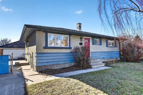 16 Heston Street Nw, Calgary, AB - Outdoor