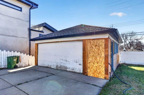 16 Heston Street Nw, Calgary, AB - Outdoor With Exterior
