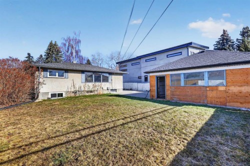 16 Heston Street Nw, Calgary, AB - Outdoor