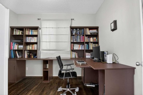 71 Springborough Green Sw, Calgary, AB - Indoor Photo Showing Office