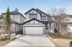71 Springborough Green SW Calgary, AB T3H 5M5