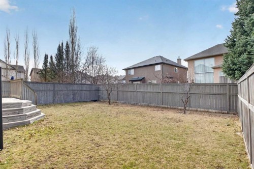 71 Springborough Green Sw, Calgary, AB - Outdoor