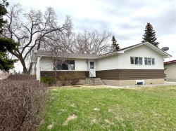 505 4 Street SOUTHVulcan, AB T0L 2B0