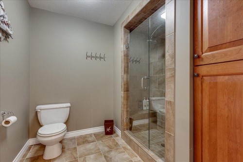 33550 Range Road 23, Rural Mountain View County, AB - Indoor Photo Showing Bathroom