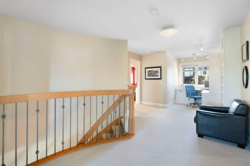 1308 21 Avenue Nw, Calgary, AB - Indoor Photo Showing Other Room