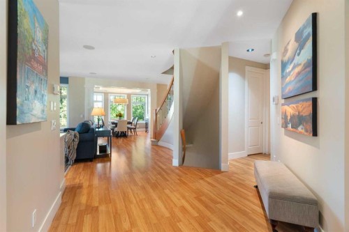1308 21 Avenue Nw, Calgary, AB - Indoor Photo Showing Other Room