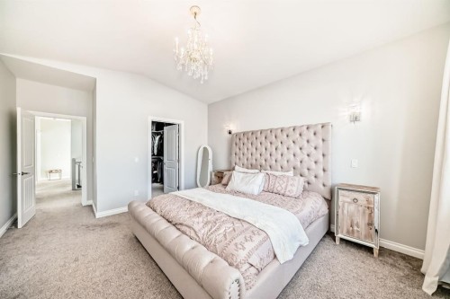 4627 83 Street Nw, Calgary, AB - Indoor Photo Showing Bedroom