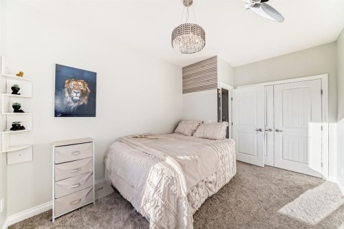 4627 83 Street Nw, Calgary, AB - Indoor Photo Showing Bedroom