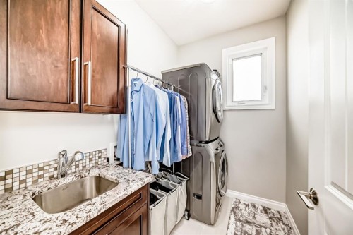 4627 83 Street Nw, Calgary, AB - Indoor Photo Showing Laundry Room