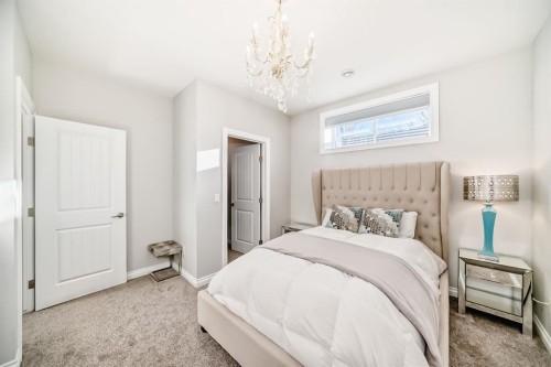 4627 83 Street Nw, Calgary, AB - Indoor Photo Showing Bedroom